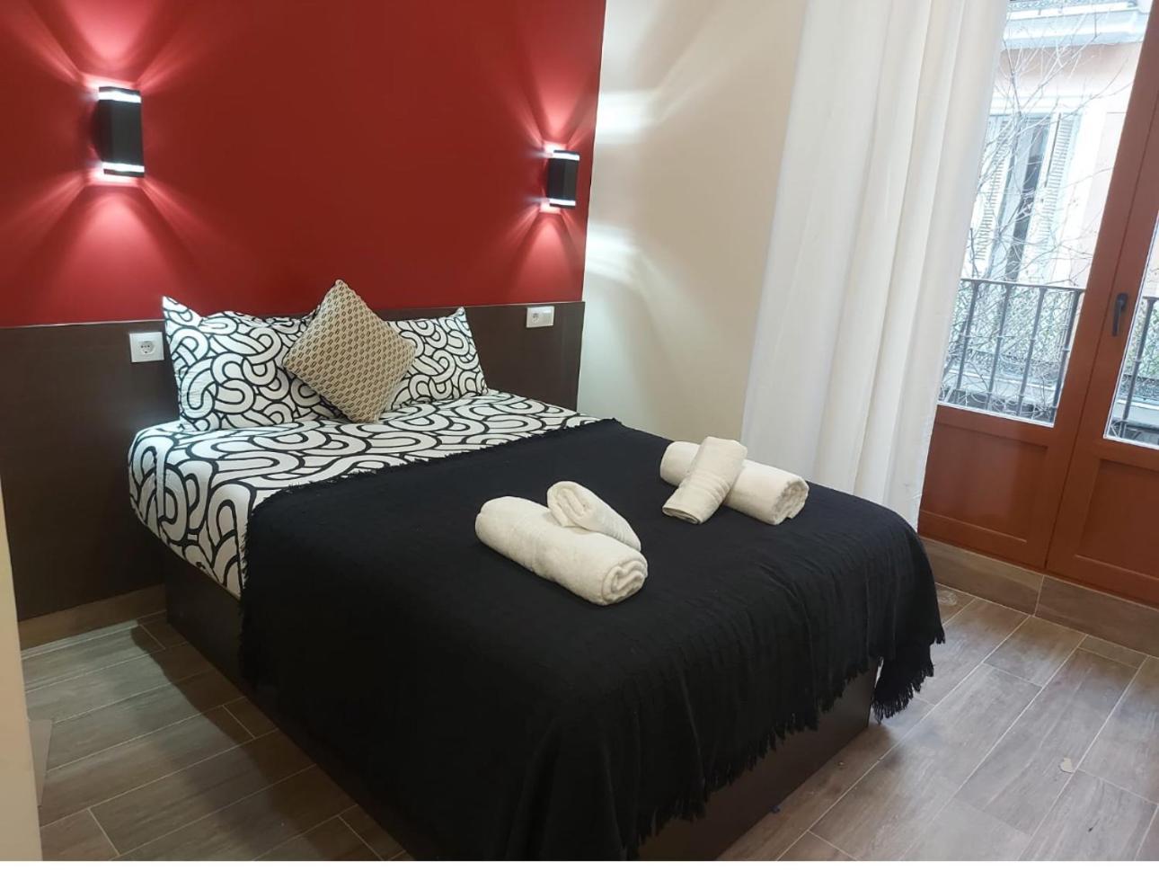 Hostal “ Infantas” Madryt Zewnętrze zdjęcie