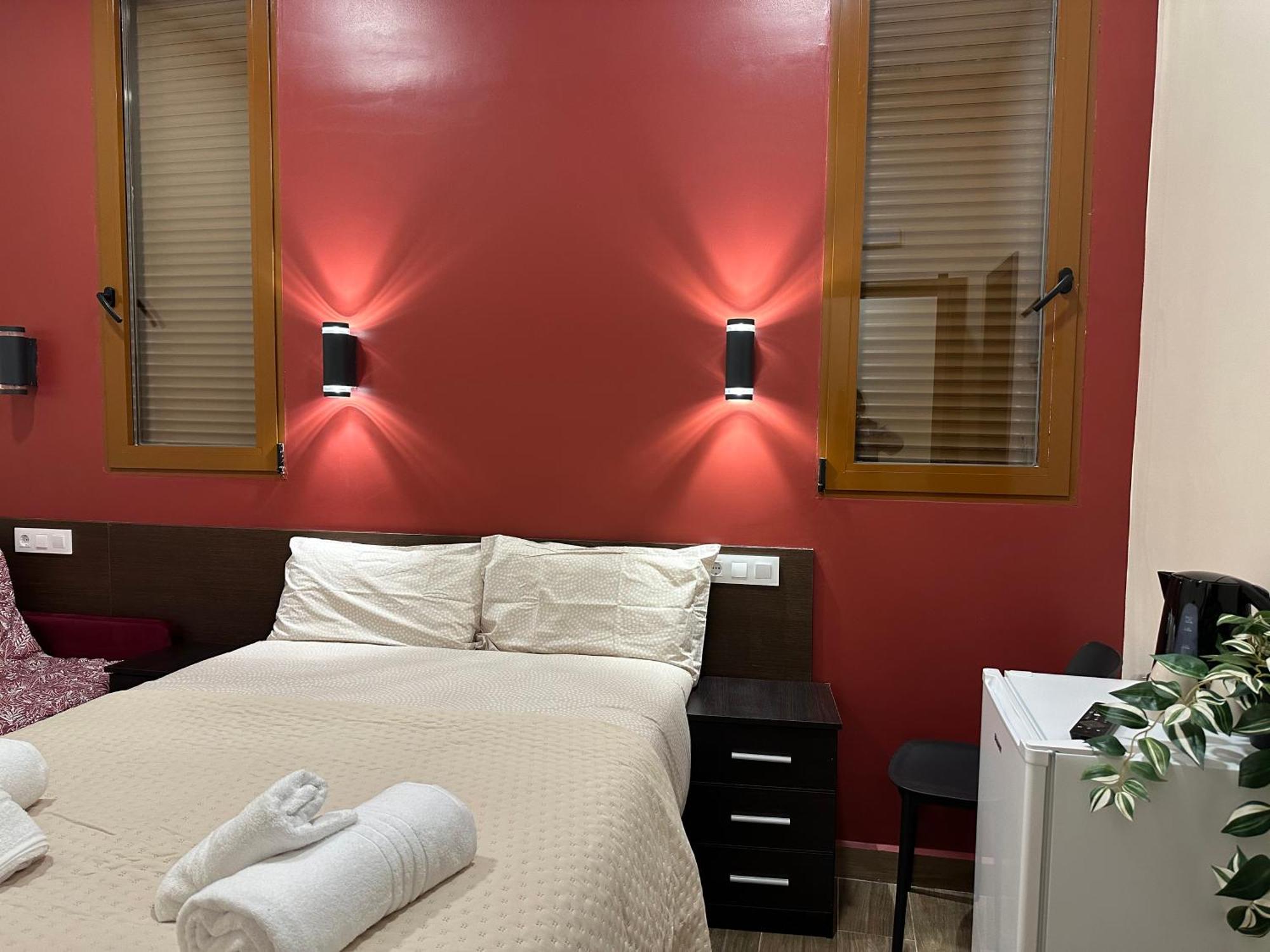 Hostal “ Infantas” Madryt Zewnętrze zdjęcie